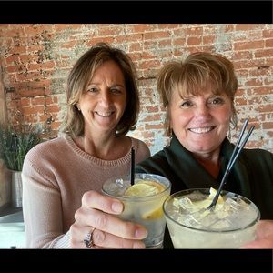 Meet your Posher, Debbie